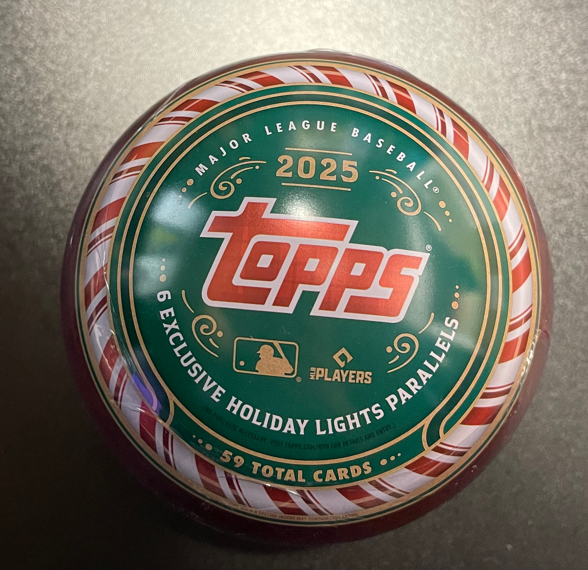Topps Holiday Baseball Collector’s Tin 2025 – MLB Trading Cards